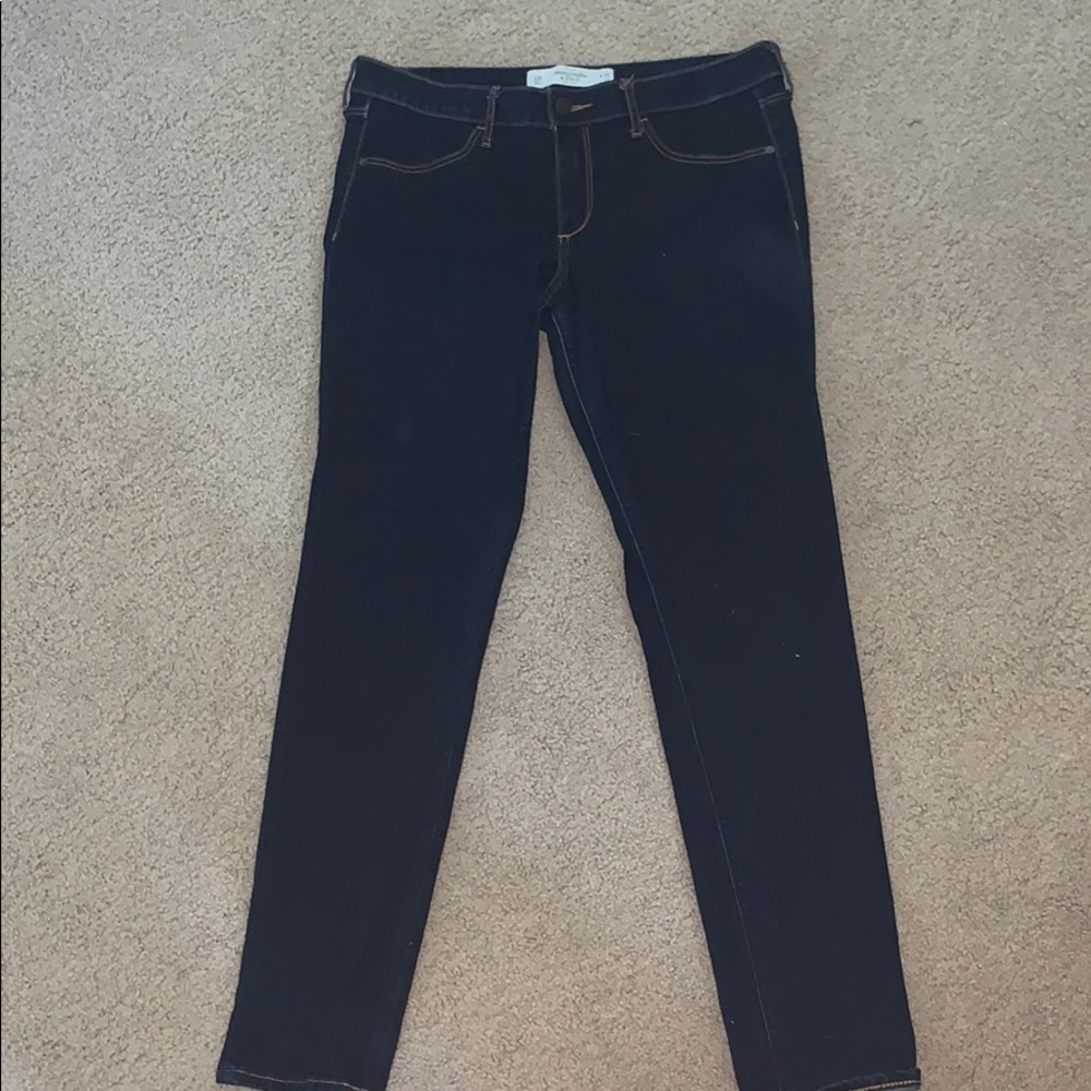 Barley worn Abercrombie and Finch skinny jeans